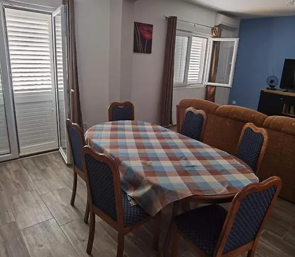 Апартаменты With Parking Space Zavalatica, Korcula - 9690 *