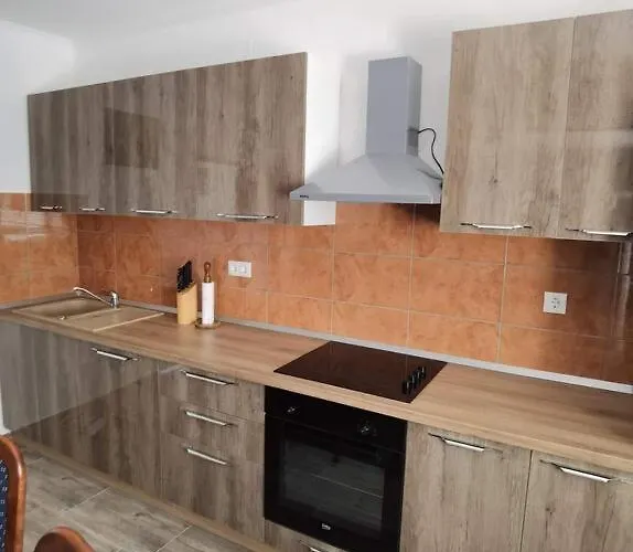 Апартаменты With Parking Space Zavalatica, Korcula - 9690