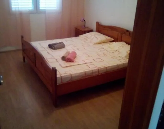 Апартаменты With Parking Space Zavalatica, Korcula - 9690 *