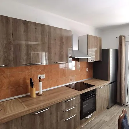 Apartment With Parking Space Zavalatica, Korcula - 9690 *