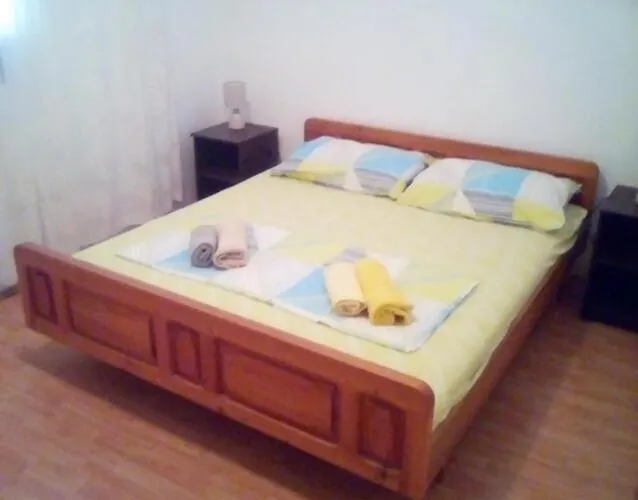 아파트 With Parking Space Zavalatica, Korcula - 9690 *